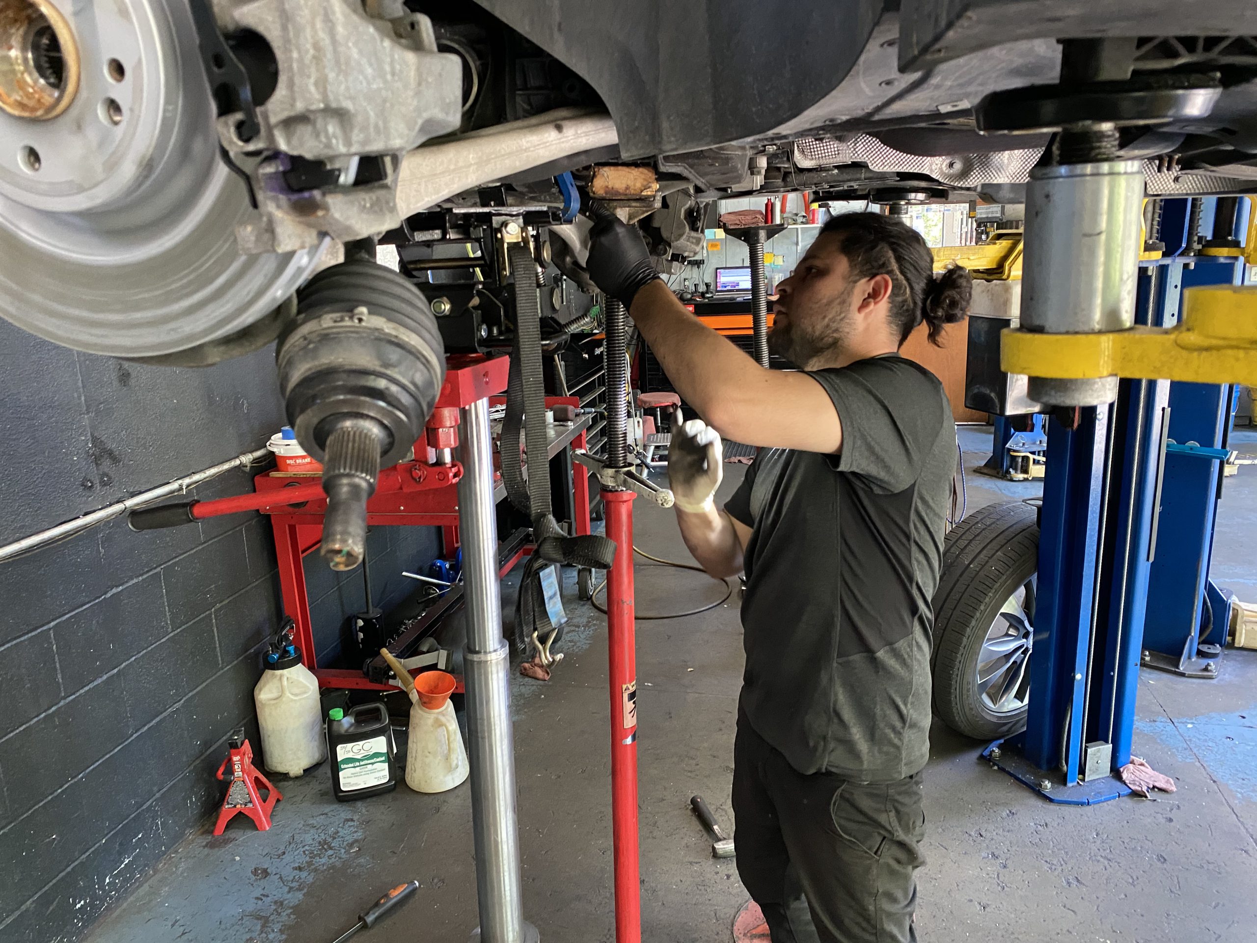 auto repair danville, Auto repair shopMechanic danvilleBrake shop danvilleRepair service danvilleOil change service danvilleAuto tune up service danville