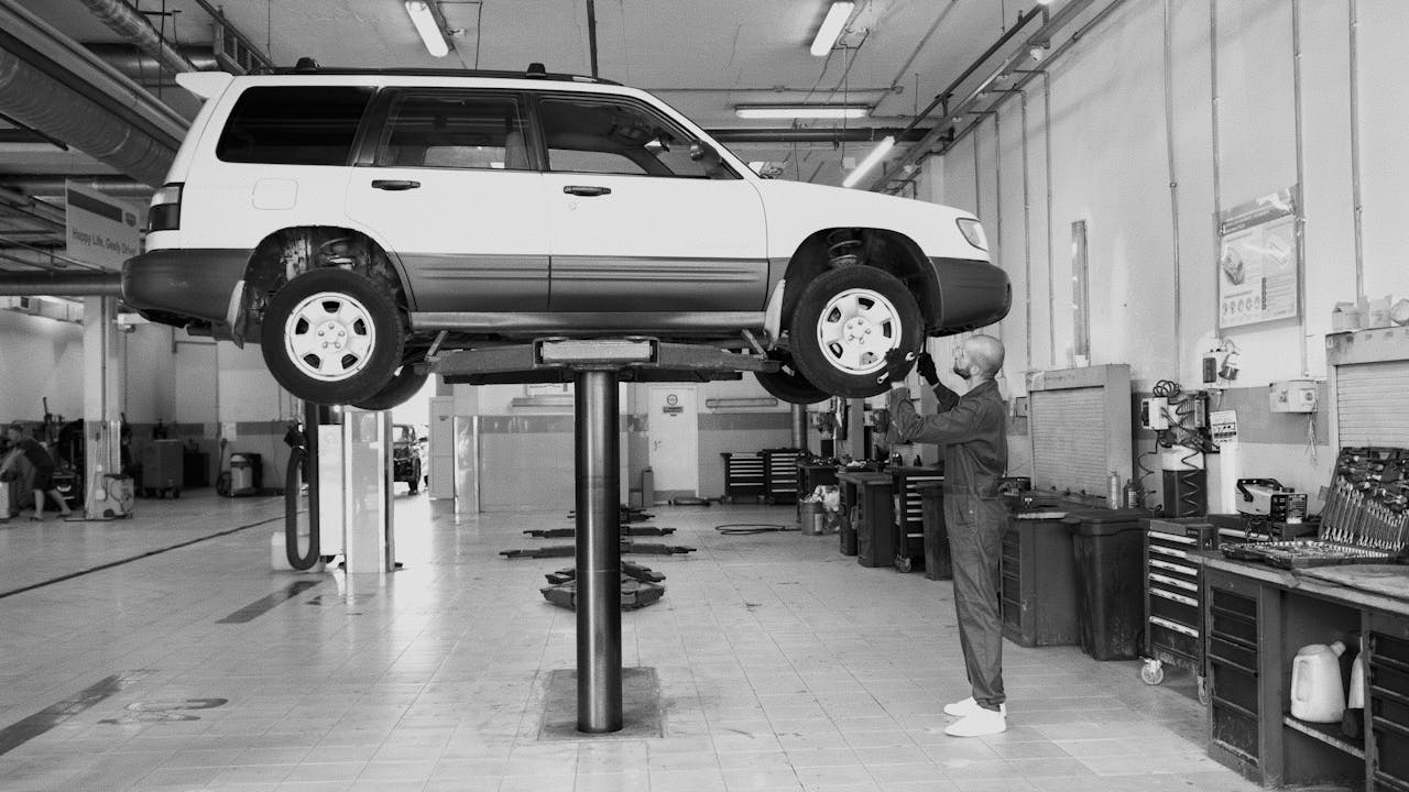 pexels-artempodrez-8985602 auto repair danville, Auto repair shopMechanic danvilleBrake shop danvilleRepair service danvilleOil change service danvilleAuto tune up service danville