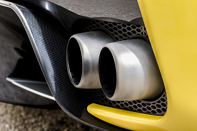 car-exhaust-1902909_640
